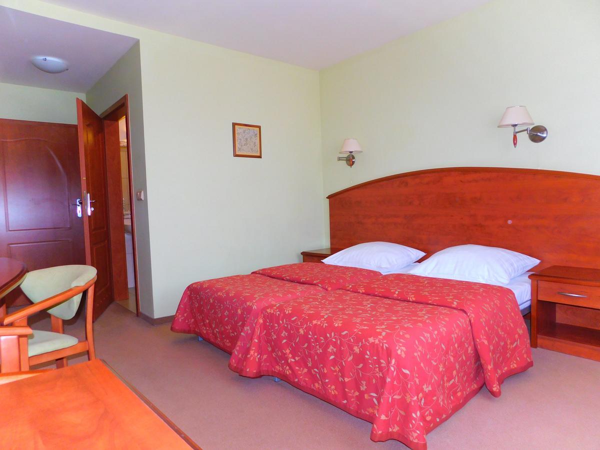 Hotel Piast Cedynia Buitenkant foto